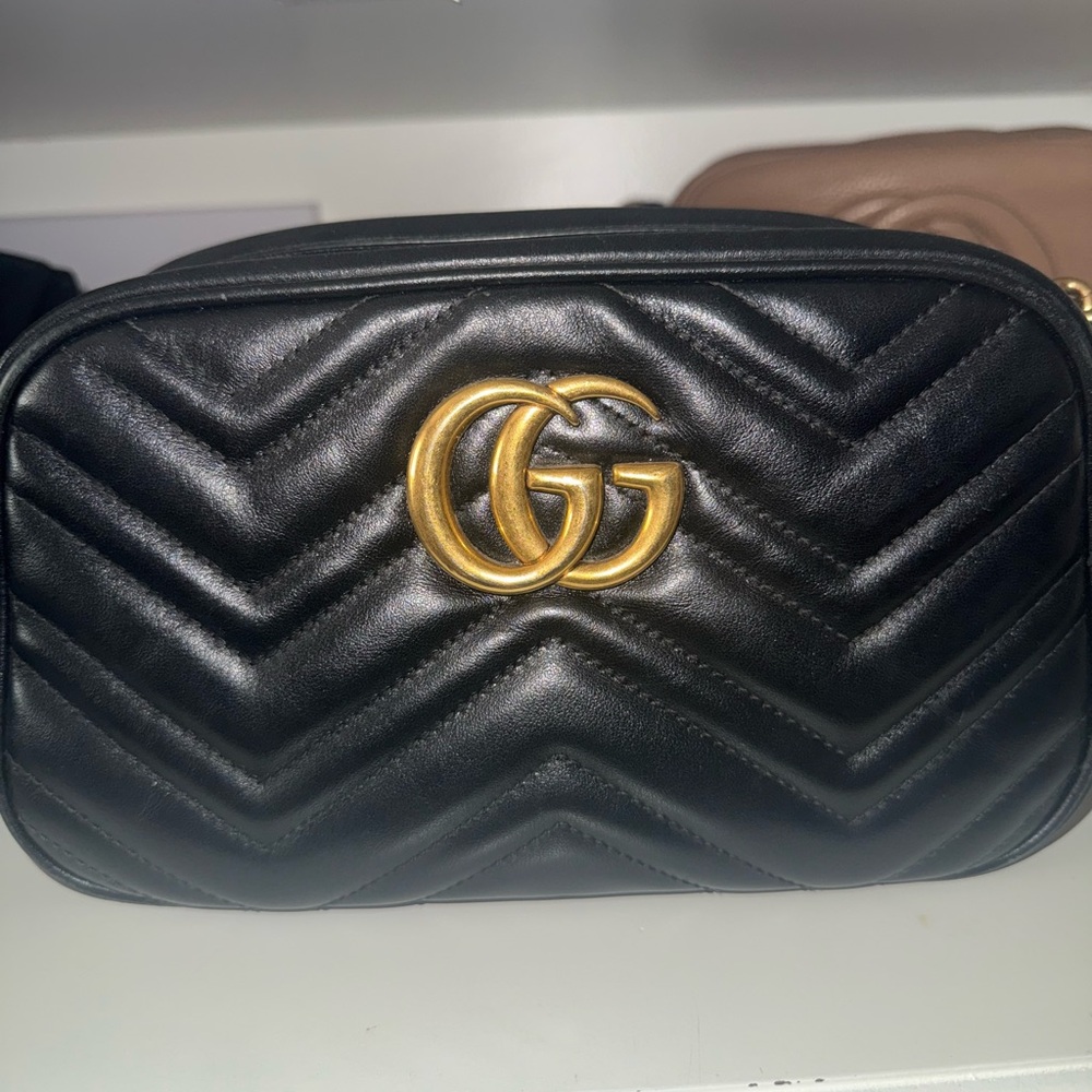 Gucci Black Marmont Quilted Crossbody Bag with Gold Logo 100% authentic